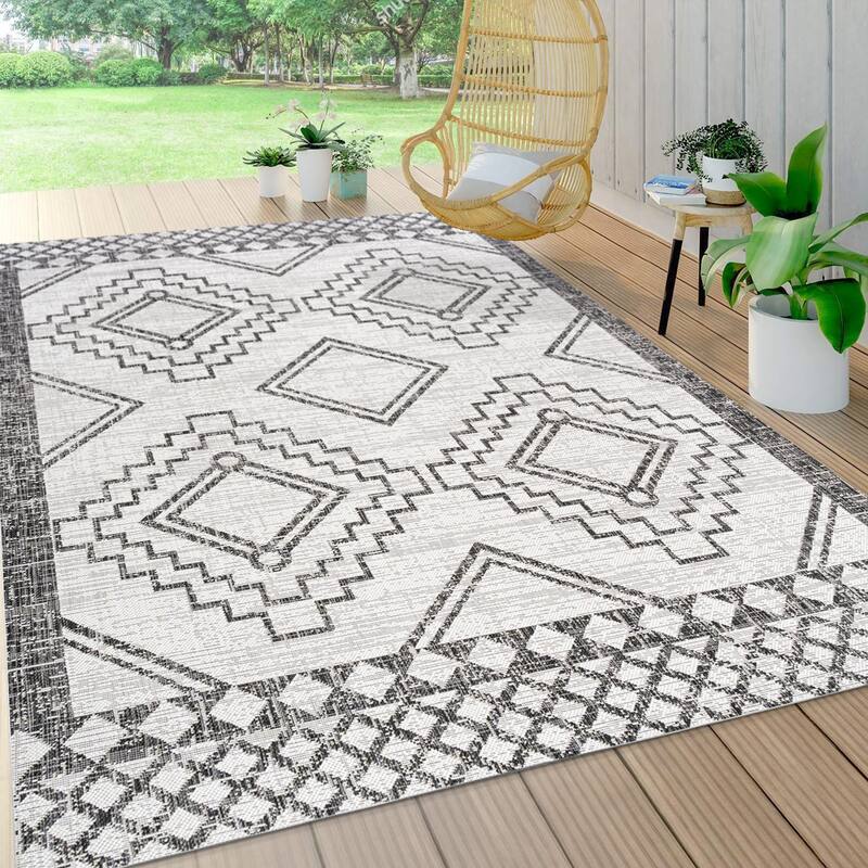 JONATHAN Y Carwa Diamond Tribal Medallion Indoor/Outdoor Area Rug