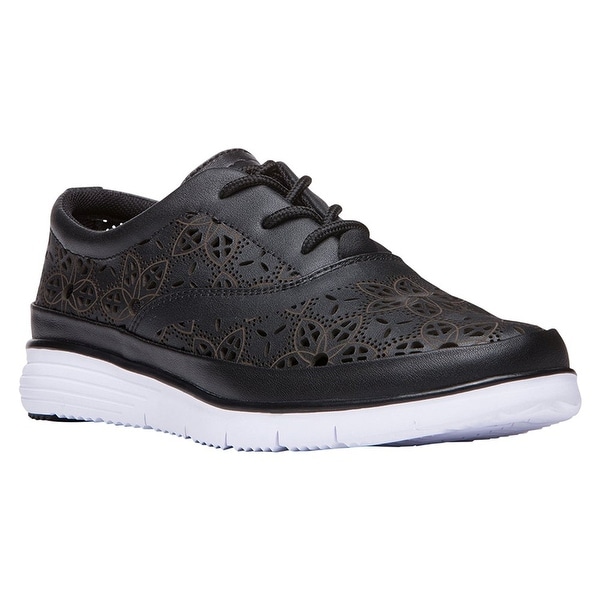 propet brand shoes