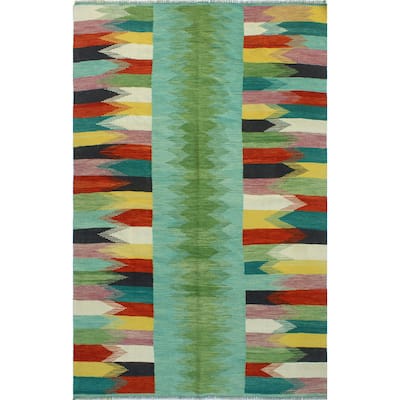 Modern Flatweave Fehime Green/Red Rug - 5'6" x 8'0"