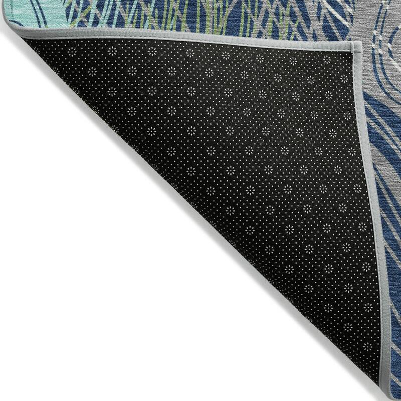 Machine Washable Indoor/ Outdoor Modern Peacock Chantille Rug