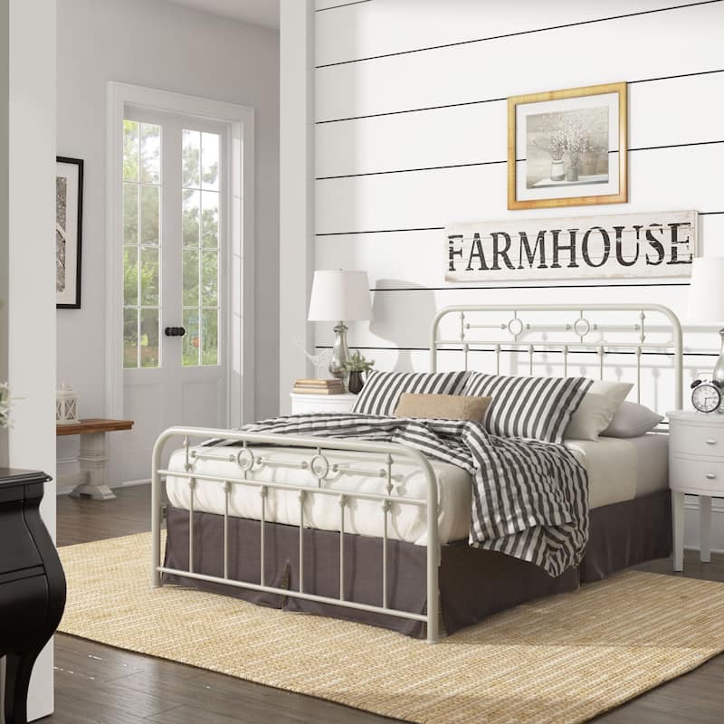 Darren Metal Bed by iNSPIRE Q Classic