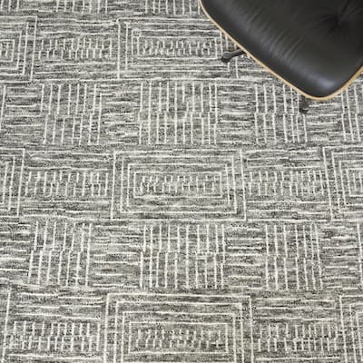 EXQUISITE RUGS Aldridge Hand-knotted Wool/Bamboo Silk Charcoal/Ivory Area Rug.