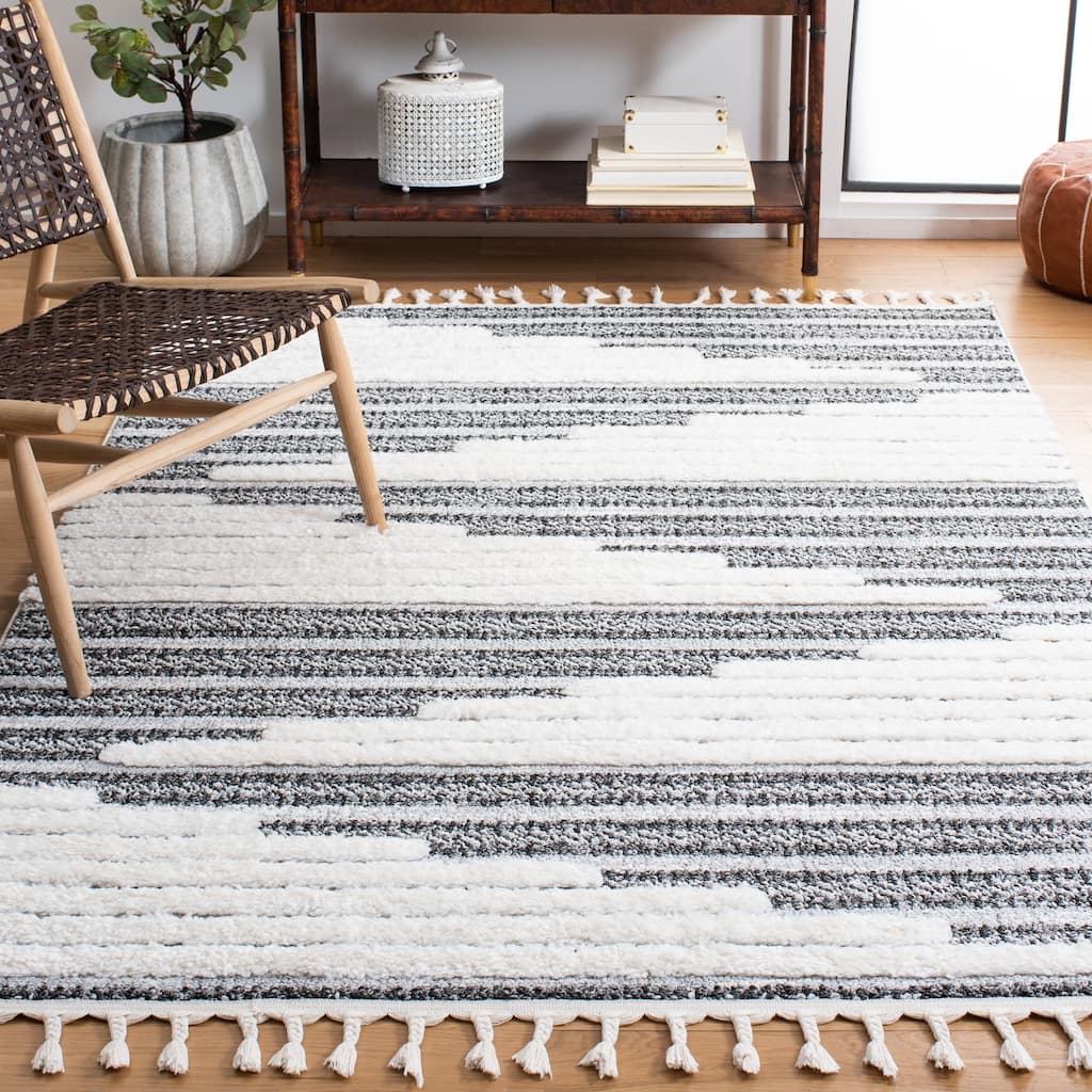 SAFAVIEH Moroccan Tassel Shag Elvia 2-inch Thick Rug