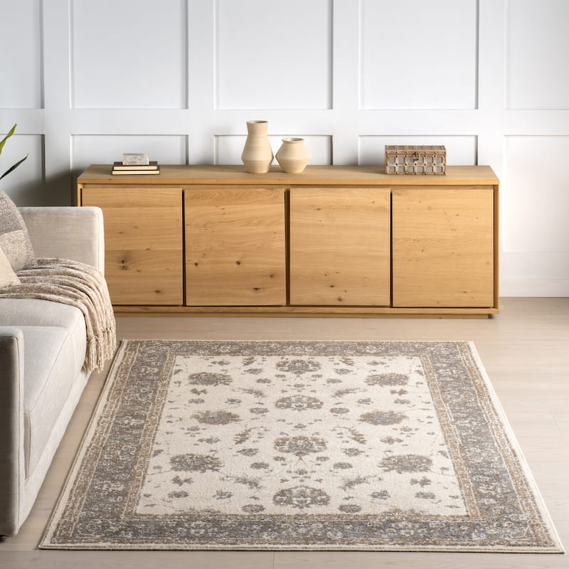Nuloom Jolie Traditional Medallion Area Rug