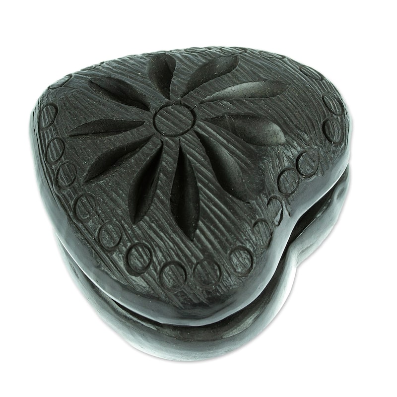 Novica Handmade Heart & Flower Barro Negro Mini Jewelry Box