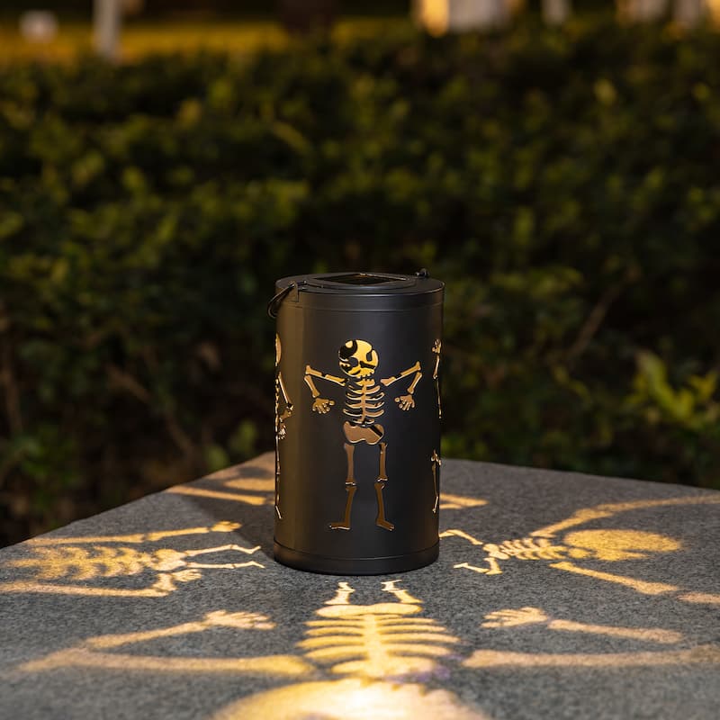 Glitzhome Fall Thanksgiving Pumpkin Pattern Metal Solar Powered LED Lanterns
