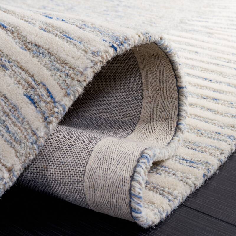 SAFAVIEH Handmade Abstract Deema Modern Wool Rug