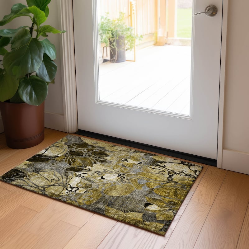 Machine Washable Indoor/ Outdoor Modern Floral Chantille Rug
