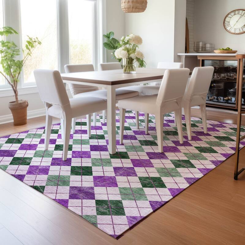 Machine Washable Indoor/ Outdoor Modern Argyle Chantille Rug