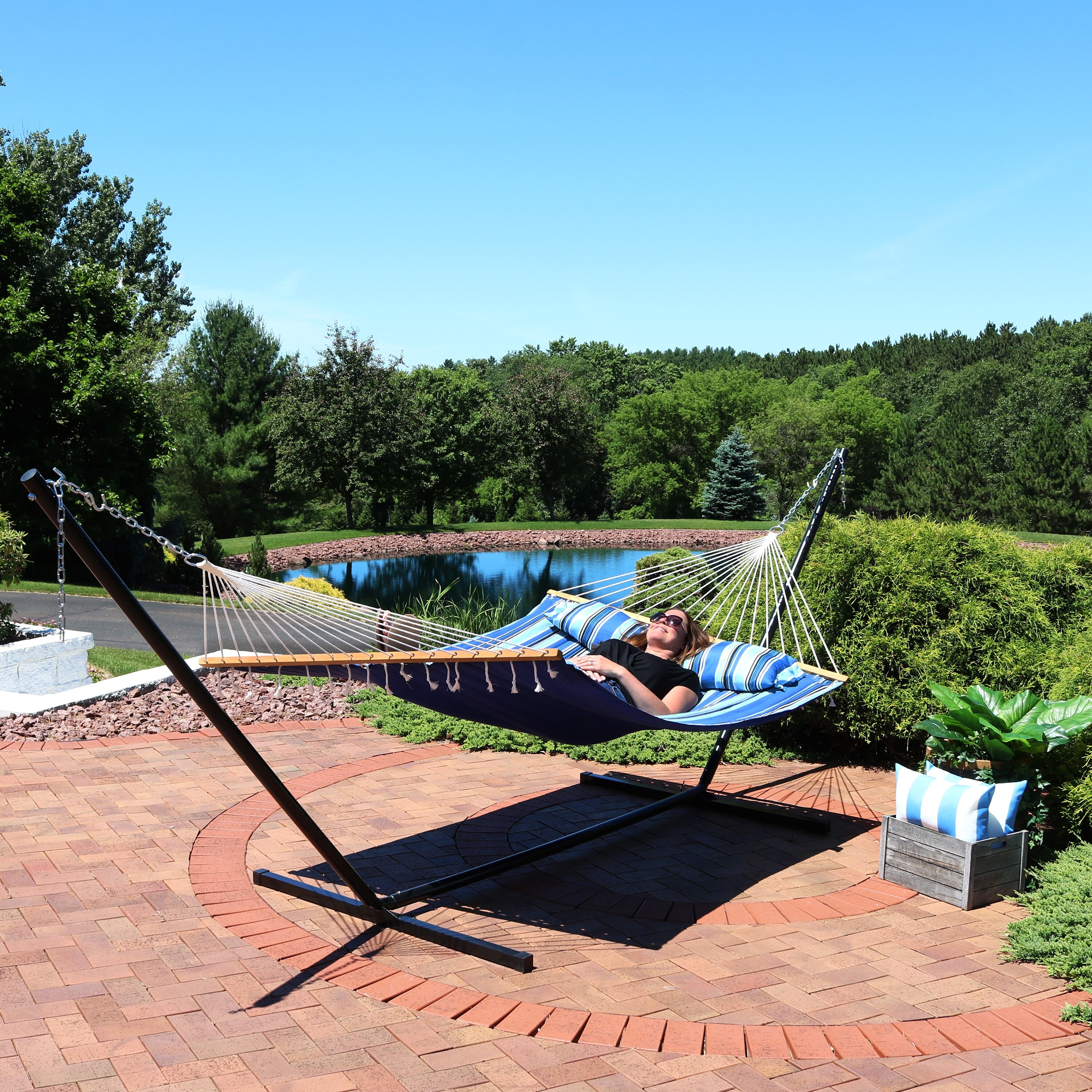 Sunnydaze quilted fabric hammock sales
