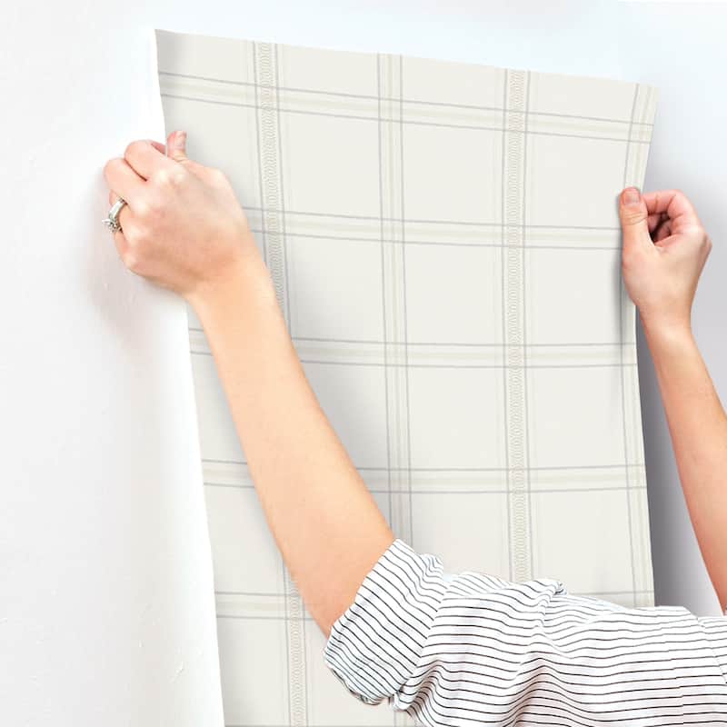 Chesapeake Auberge White Plaid Wallpaper