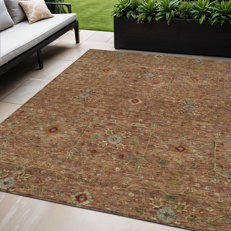 HomeRoots Floral Transitional Rectangle Outdoor Rug - 5' X 8'