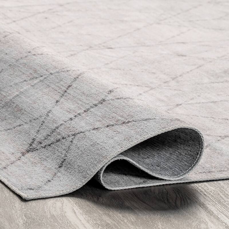 Nuloom Grier SplashGuard Diamond Machine Washable Area Rug