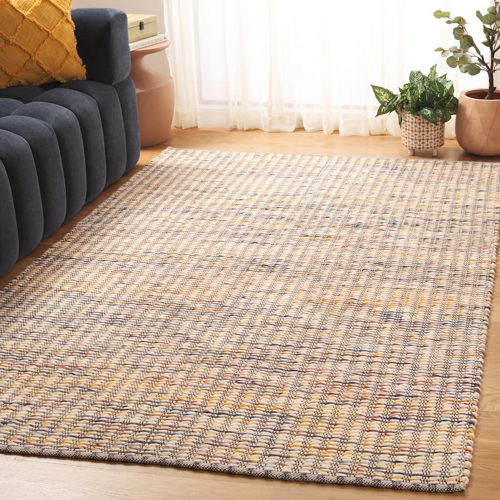SAFAVIEH Handmade Natura Ariella Wool Rug