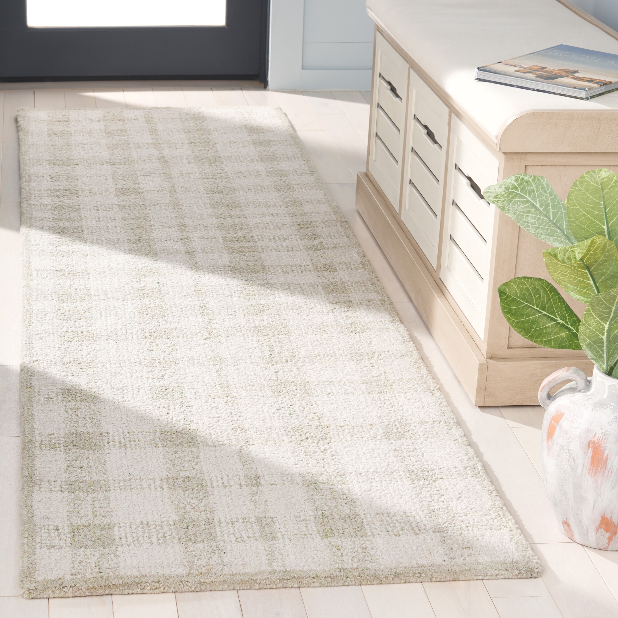SAFAVIEH Handmade Abstract Zilia Checkered Wool Rug - buybuy BABY