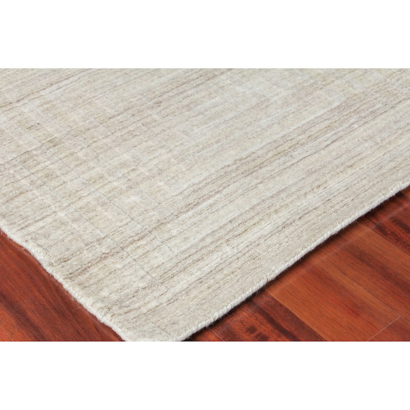 EXQUISITE RUGS Castelli Hand-loomed Bamboo Silk/Wool Light Beige Area Rug.