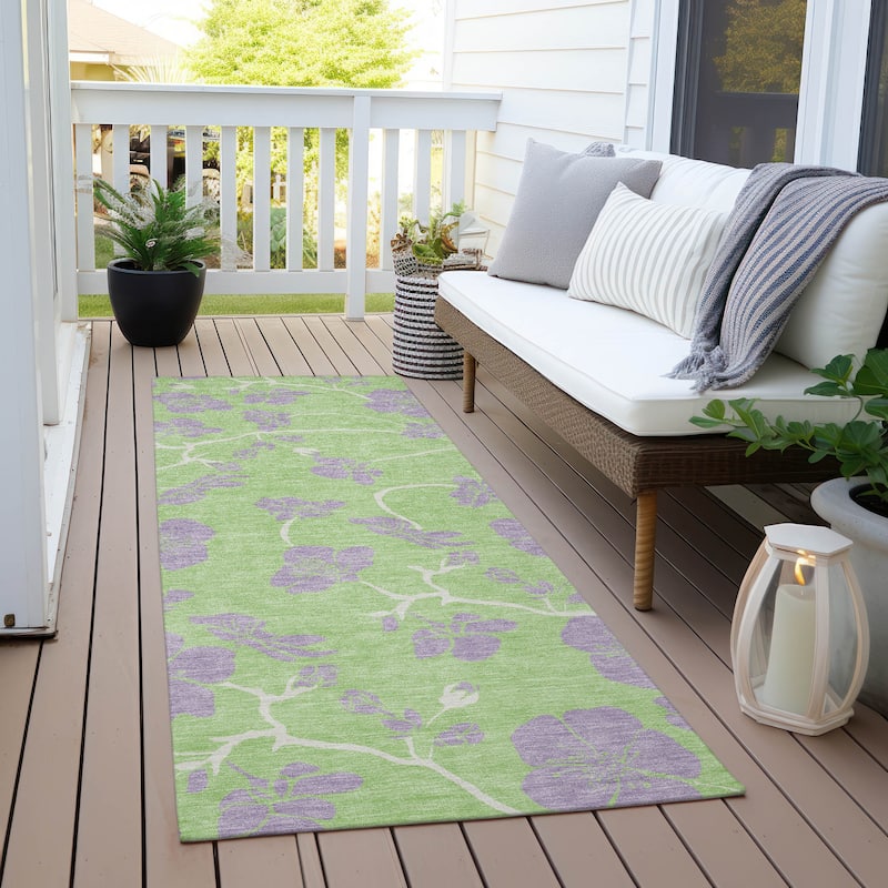 Machine Washable Indoor/ Outdoor Floral Zen Chantille Rug