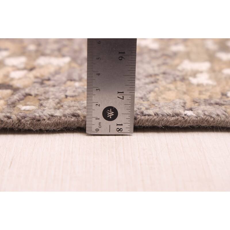 ECARPETGALLERY Hand-knotted Legacy Taupe Silk, Wool Rug - 2'5 x 10'3