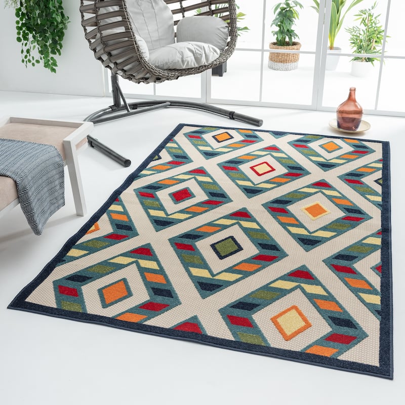 Sevita Striped Diamond Textured Indoor/Outdoor Area Rug