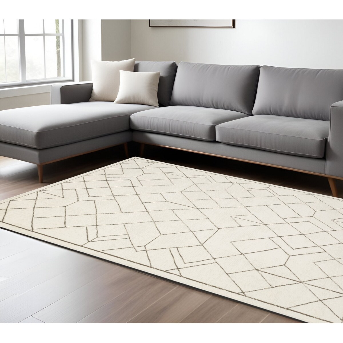 HomeRoots Gemu Geometric Modern Rectangle Area Rug