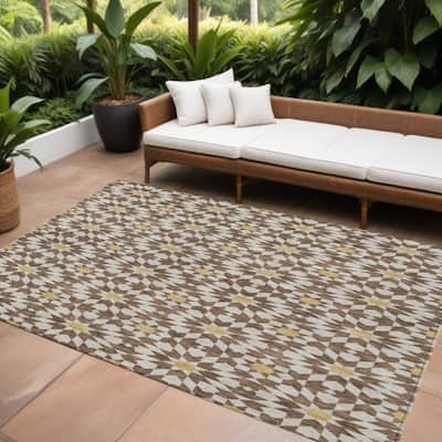 HomeRoots Floral Medallion Transitional Rectangle Outdoor Rug