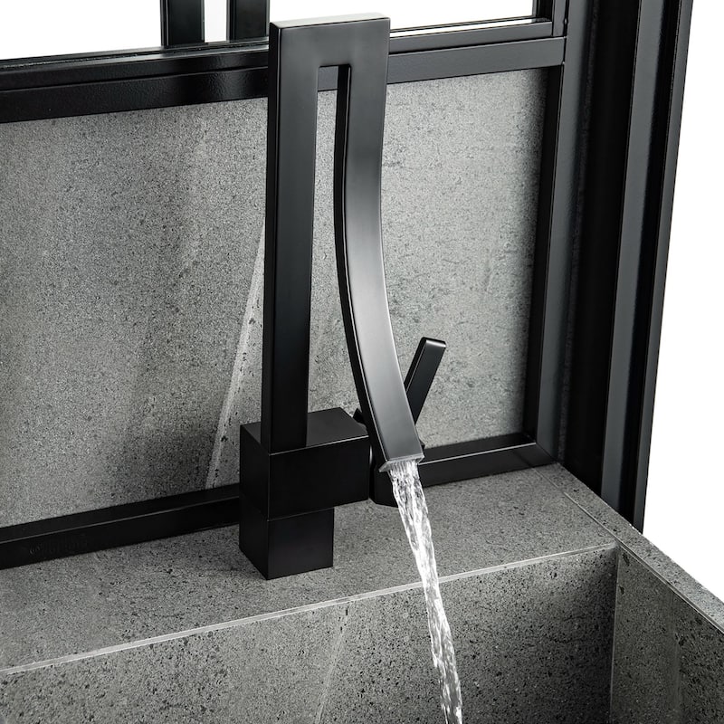 Matte Black Single Hole Bathroom Faucet with Sigle Handle