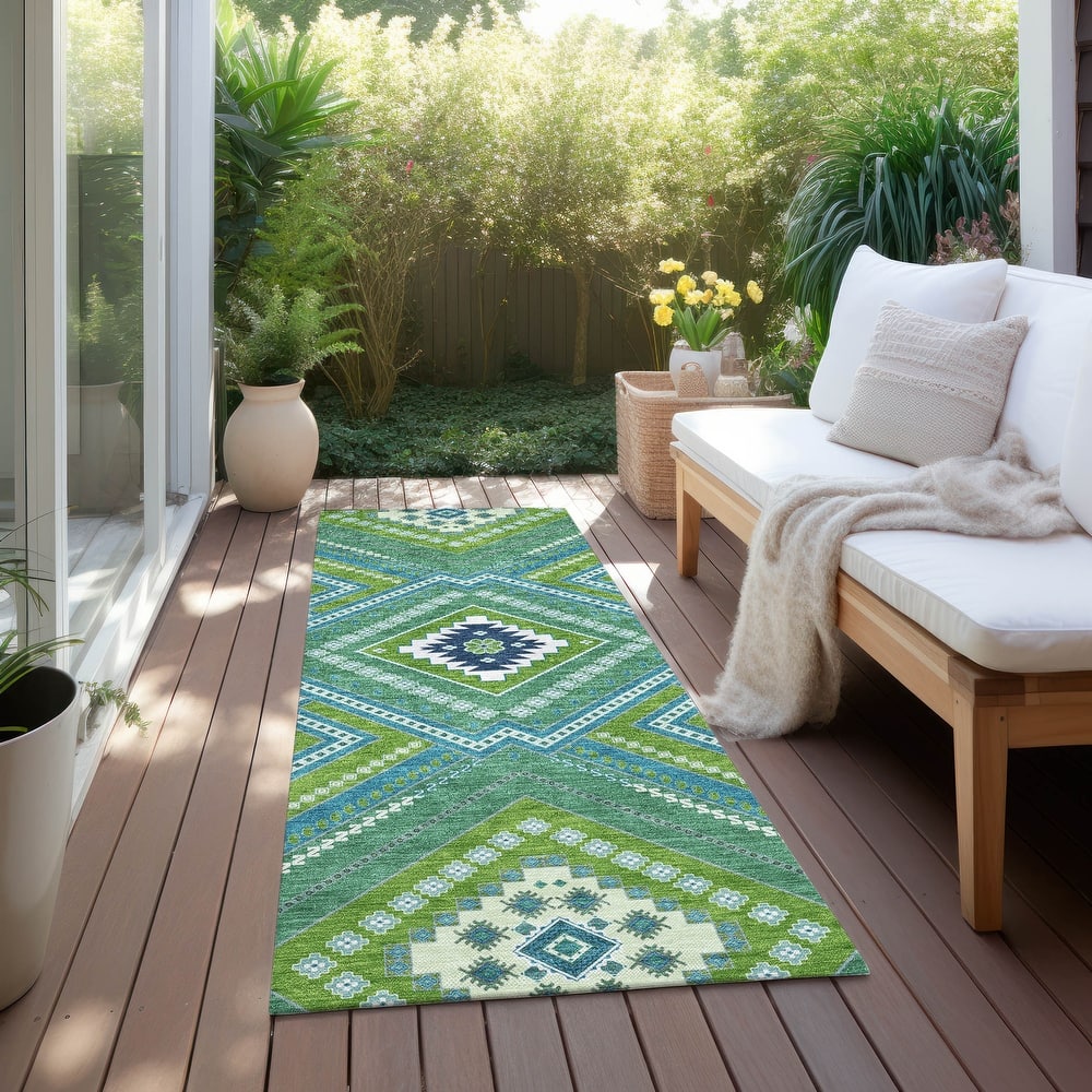 Machine Washable Indoor/ Outdoor Global Boho Chantille Rug