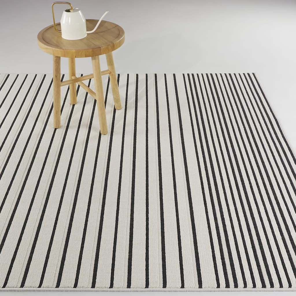 Letitia Modern Striped Indoor/Outdoor Area Rug