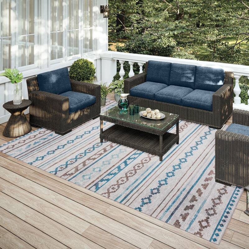Indoor/ Outdoor Addison Yuma Southwest Striped Washable Area Rug - 3' x 5' - Gray