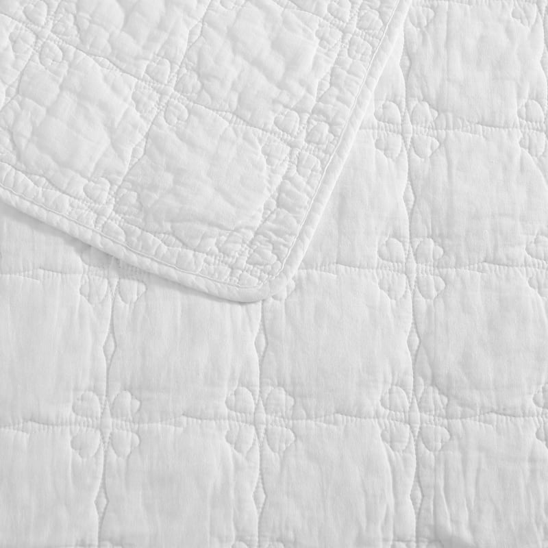 Stone Cottage Floral Trellis Cotton White 4 Piece Quilt Bonus Set