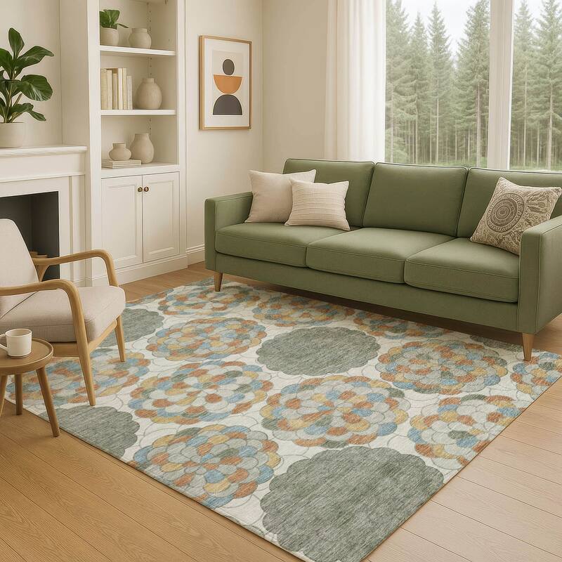 Machine Washable Indoor/ Outdoor Mosaic Cluster Chantille Rug
