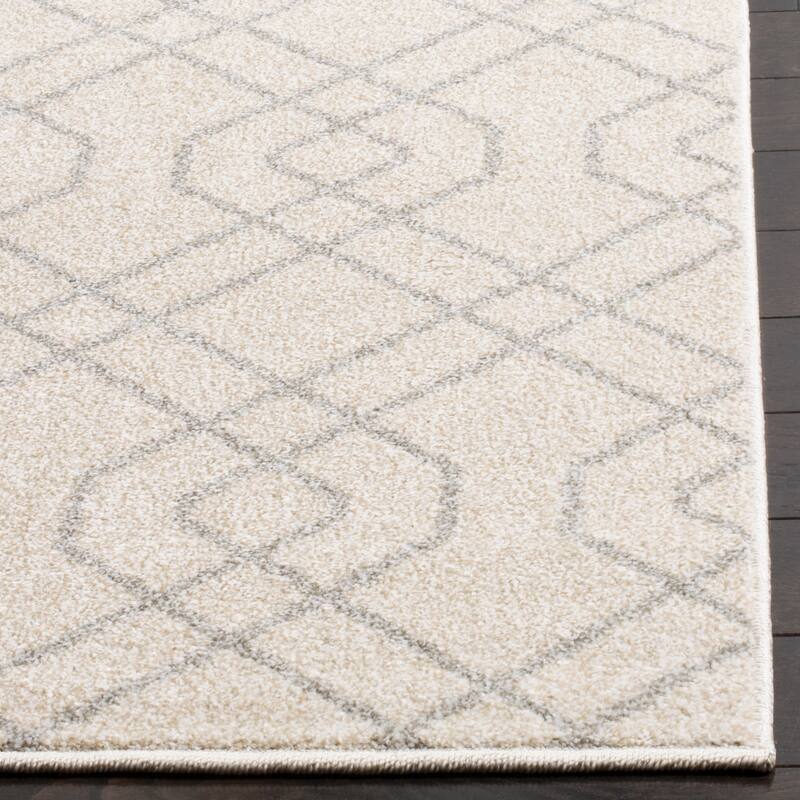 SAFAVIEH Amherst Aureliane Modern Rug