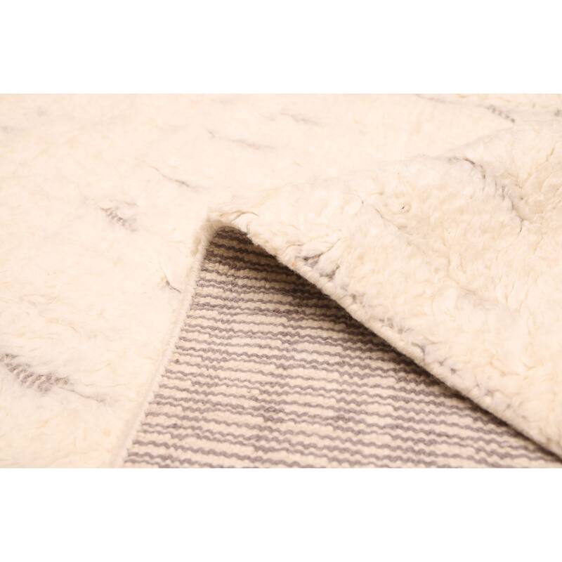 ECARPETGALLERY Hand-knotted Tangier Cream Wool Rug - 4'11 x 8'0