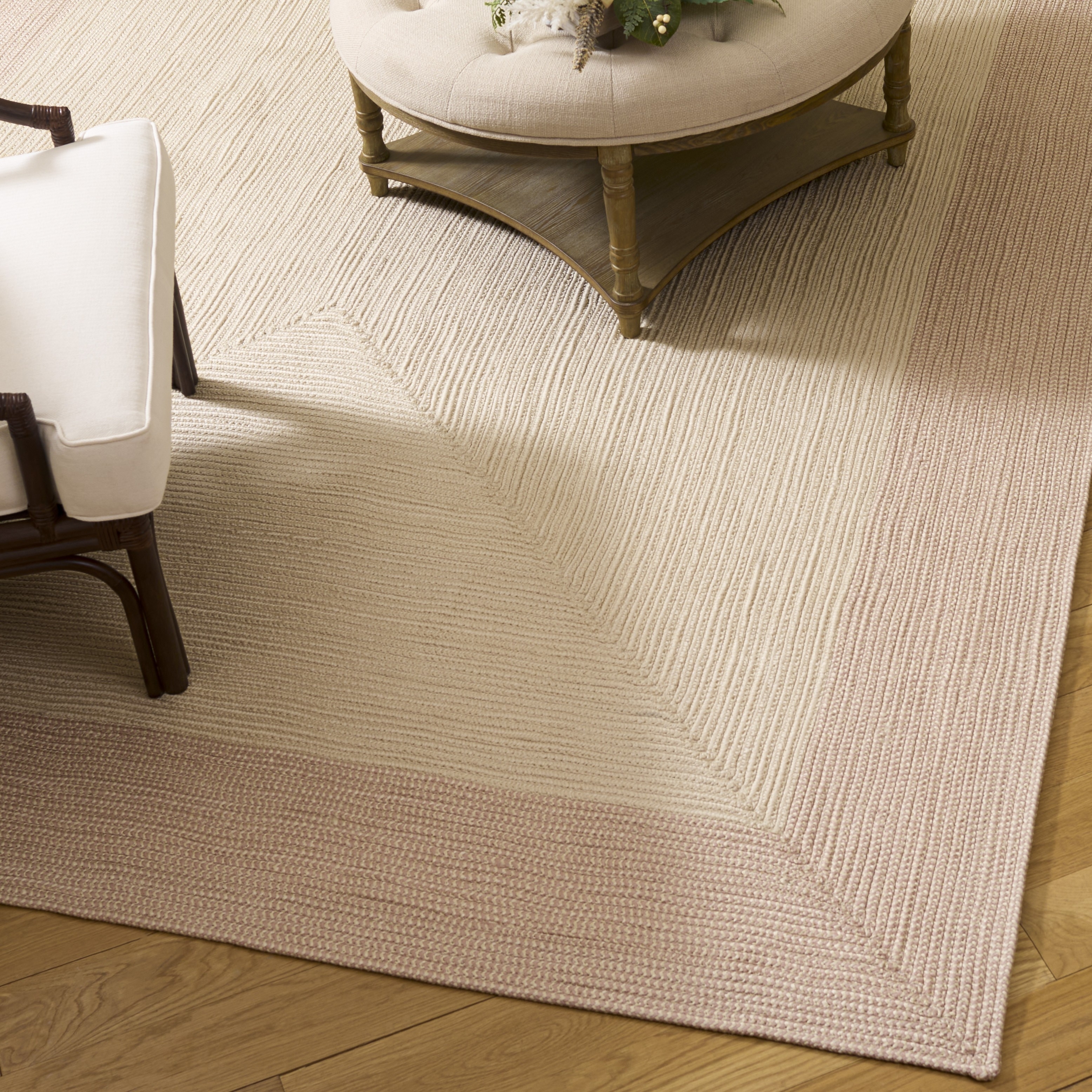 SAFAVIEH Handmade Braided Blodwen Washable Indoor/Outdoor Rug - Weather Resistant & Easy Cleaning