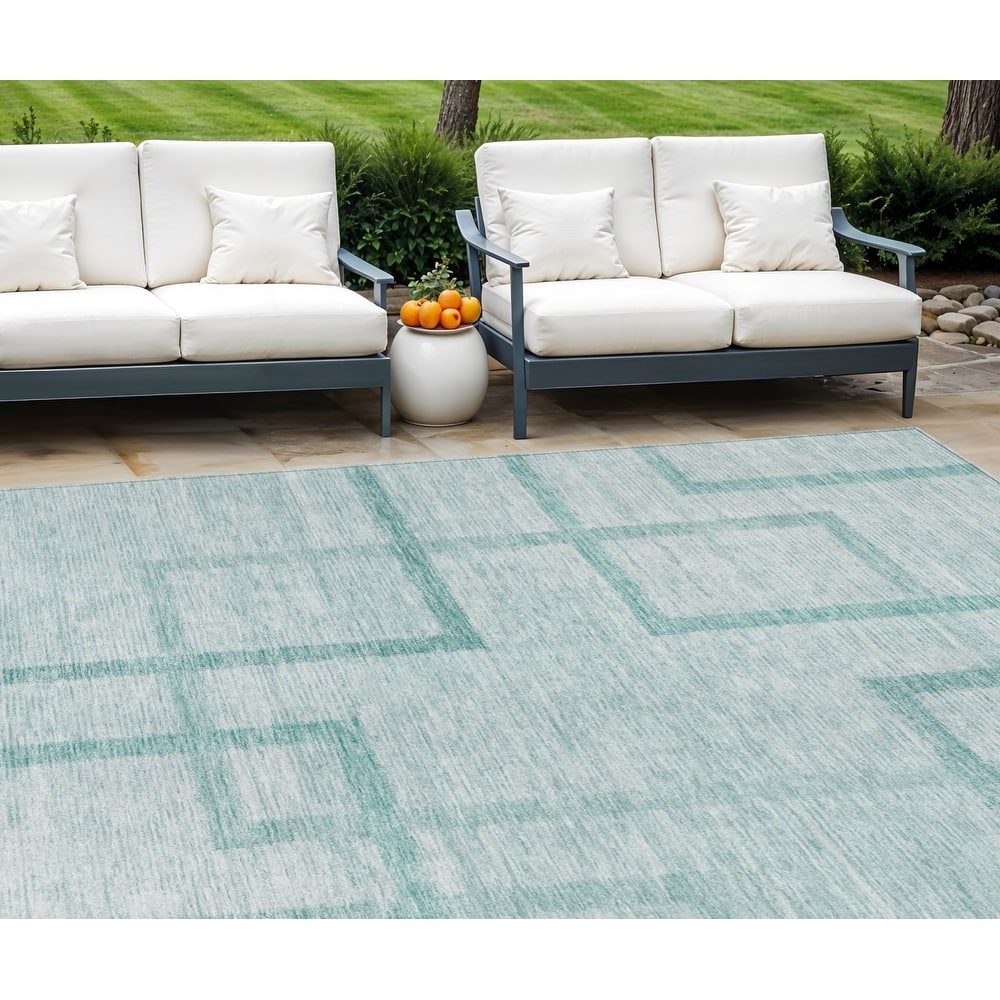 HomeRoots Geometric Transitional Rectangle Outdoor Rug