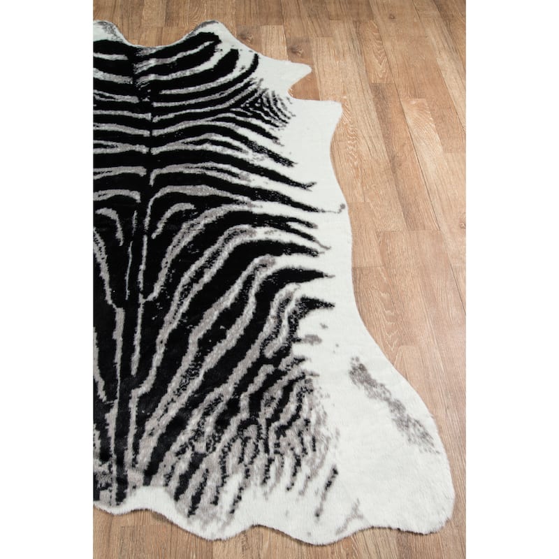 Erin Gates by Momeni Acadia Animal Print Faux Hide Area Rug