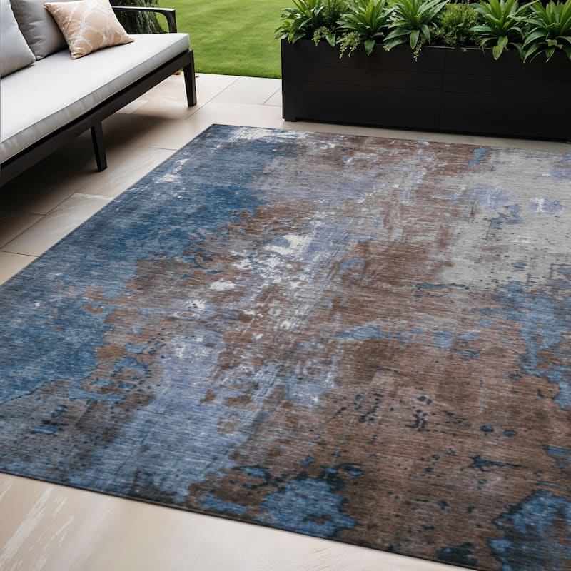 HomeRoots Abstract Transitional Rectangle Outdoor Rug - 5' X 8'