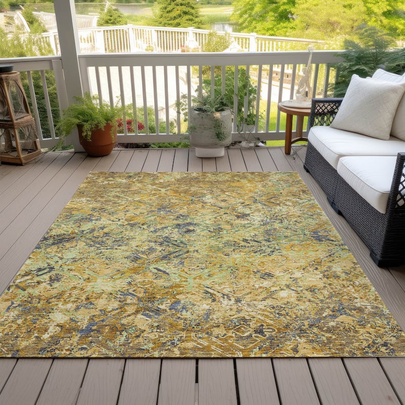 Machine Washable Indoor/ Outdoor Chantille Distressed Diamonds Rug - Gold - 8' x 10'