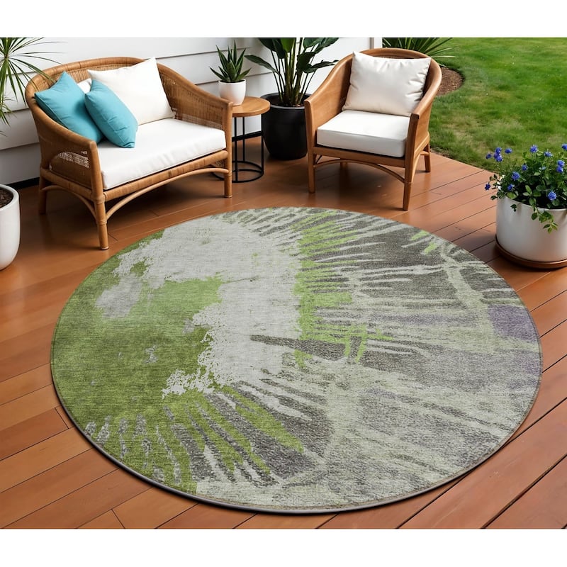 HomeRoots Abstract Transitional Rectangle Outdoor Rug - 8' Round