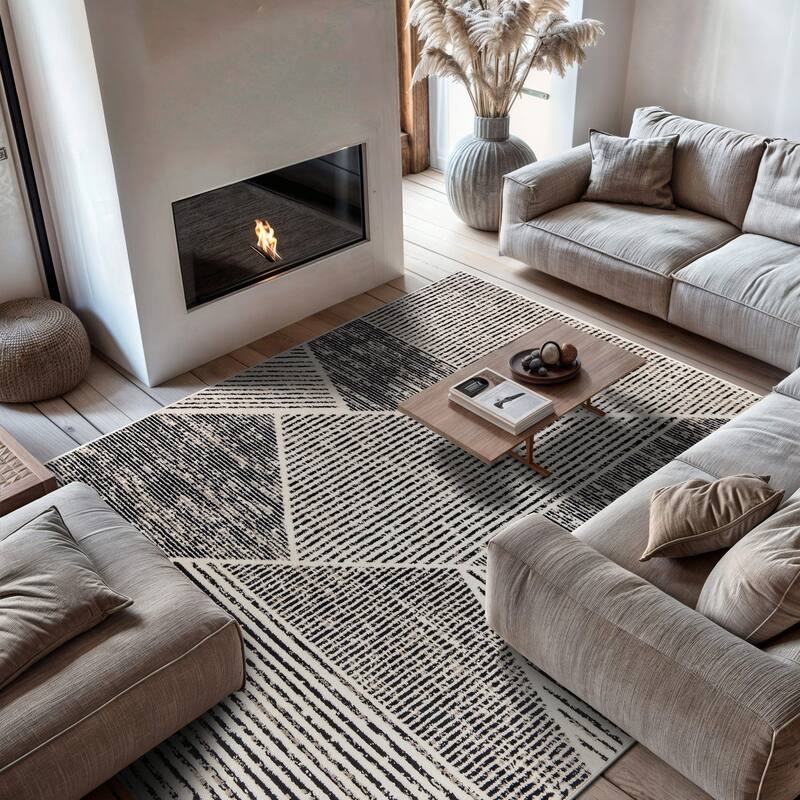 Southwestern Geometric Area Rug - Beige - 7' 10" x 10'