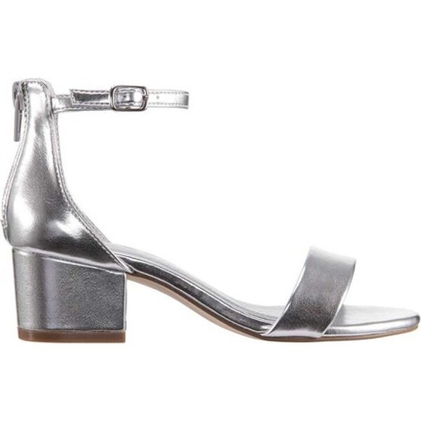 nina hidi sandal