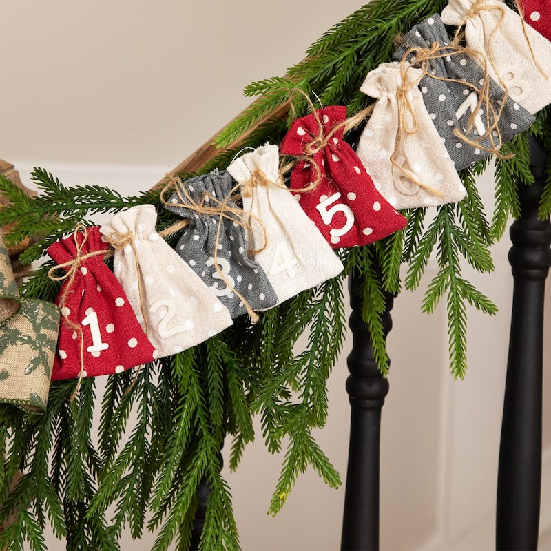 Count Down to Christmas Gift Bags Garland - 6.5'