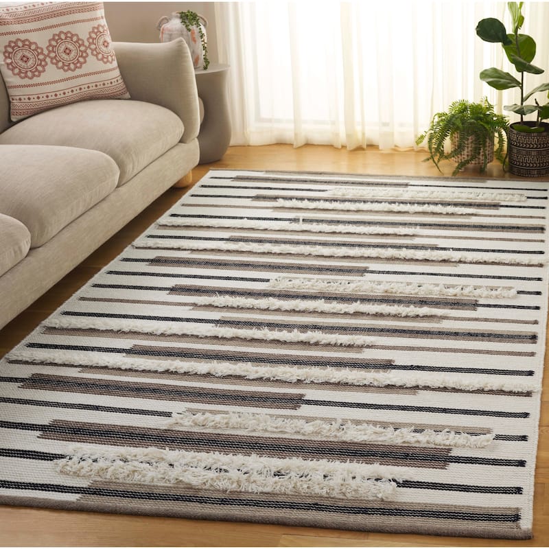 SAFAVIEH Handmade Kenya Herta Striped Wool Rug