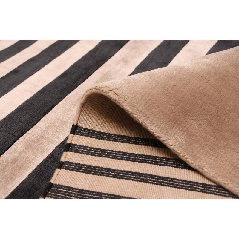 ECARPETGALLERY Hand Loomed Loreto Beige Viscose Rug - 5'1 x 8'0