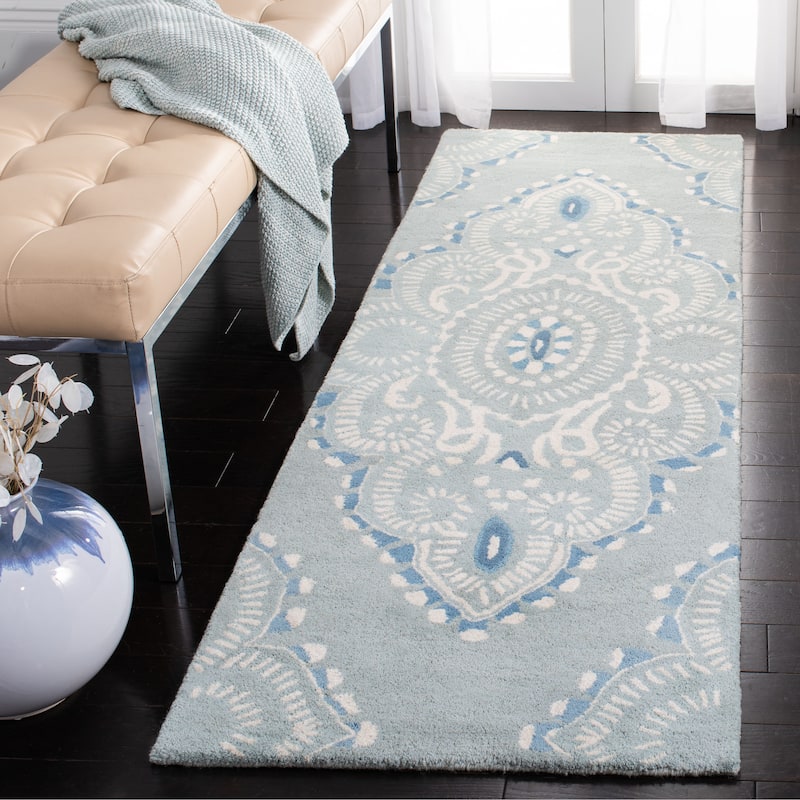 SAFAVIEH Handmade Wyndham Geanina Modern Wool Rug - 2'3" x 11' Runner - Blue/Ivory