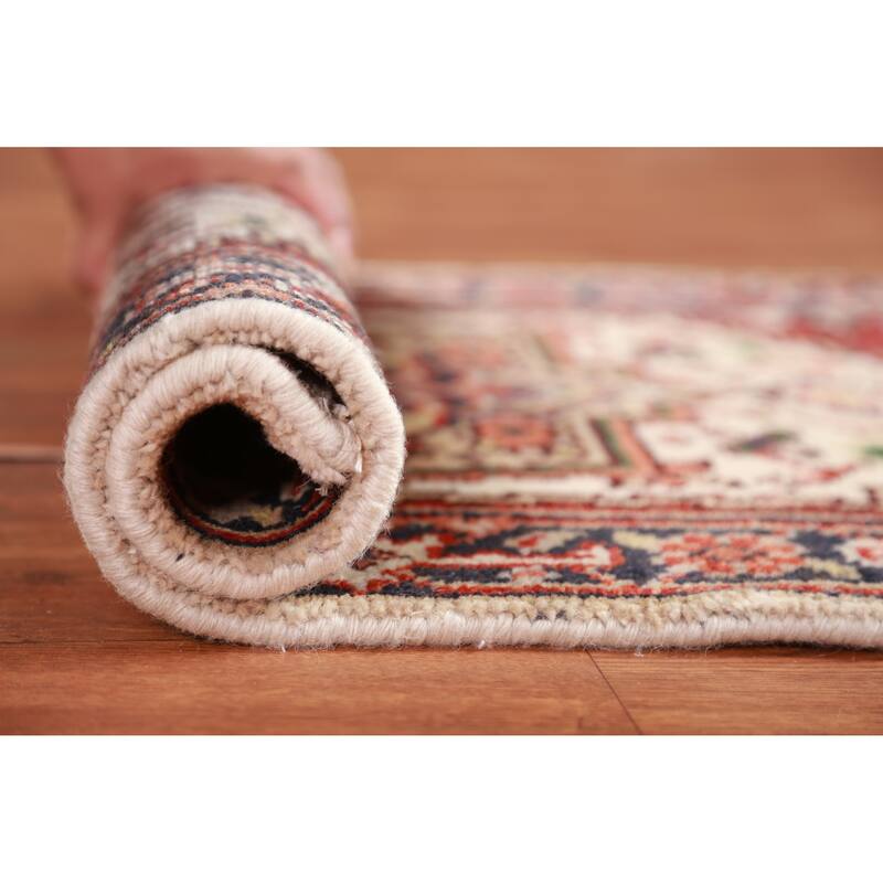 Hand Knotted Oriental 100% Wool Carpet Traditional Medallion Beige & Ivories Heriz (serapi) Area Rug - 3' 0'' X 2' 0''