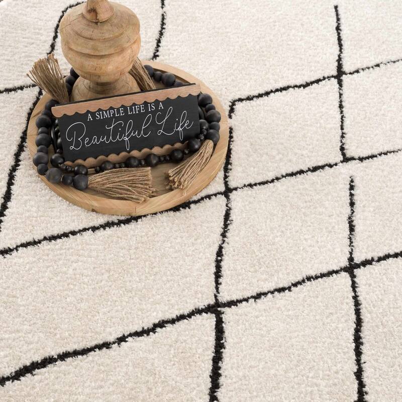 Hauteloom Keone Hallway, Kitchen Runner Rug - High Pile - Rose Cream - 2'8" x 7'3"