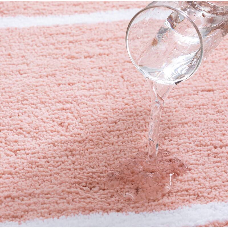 Anti Slip Bath Mat 21x 34 Soft Microfibre Polyester, Highly Absorbent, Machine Washable Bathroom Rug.