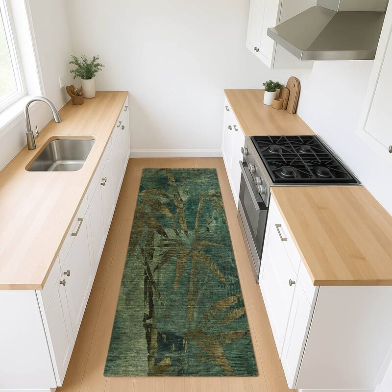 Machine Washable Indoor/ Outdoor Modern Floral Chantille Rug