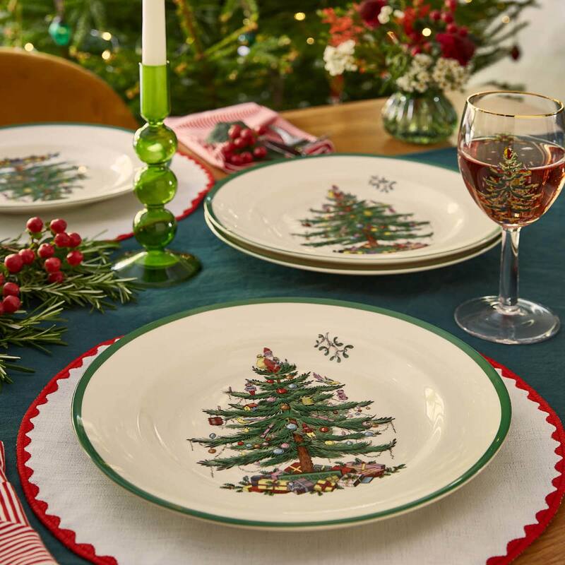 Spode Set of 4 Christmas Tree Plates